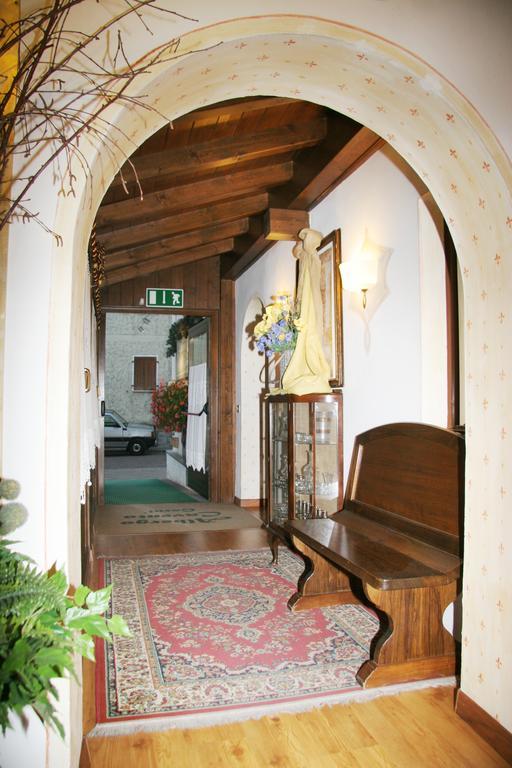 Albergo Garnì Cavento Pinzolo Exteriör bild
